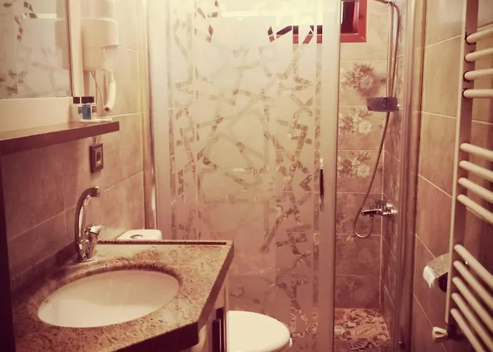 Kayibeyi & Restaurant מלון